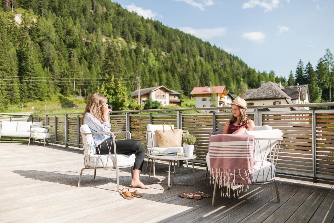 Zum Hirschen Boutique Hotel Val Di Non Unsere Liebe Frau im Walde Ngoại thất bức ảnh